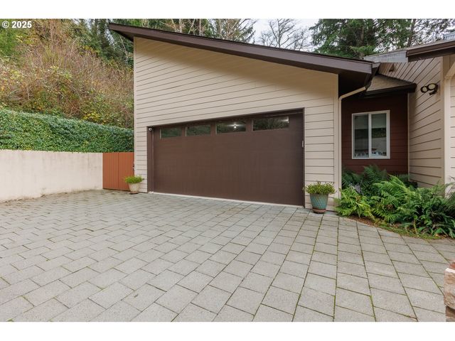 108 SEA CREST Ct, Otter Rock, OR 97369