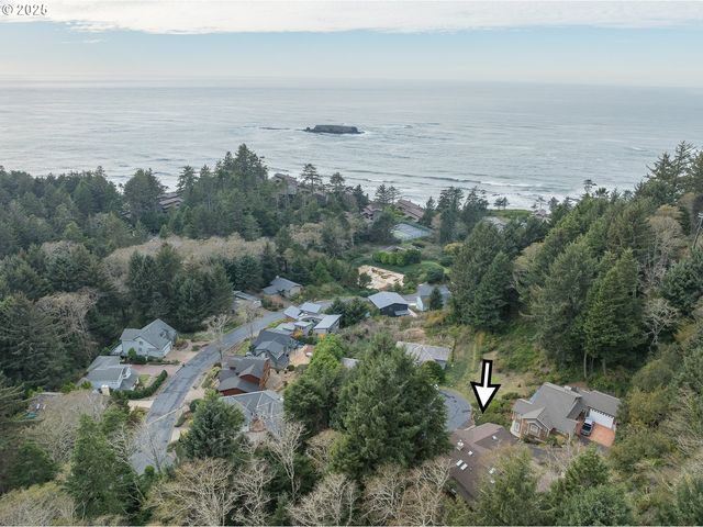 108 SEA CREST Ct, Otter Rock, OR 97369