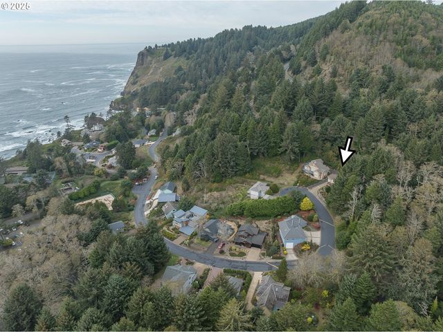 108 SEA CREST Ct, Otter Rock, OR 97369