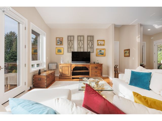 108 SEA CREST Ct, Otter Rock, OR 97369