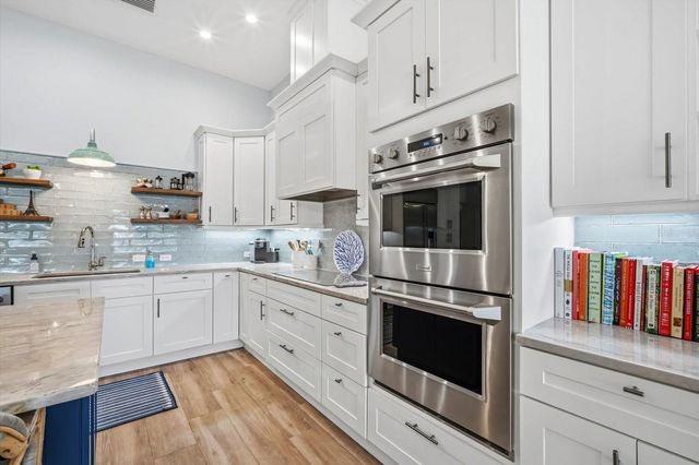 664 KEY ROYALE DRIVE, Holmes Beach, FL 34217