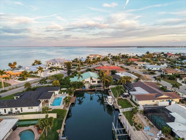 664 KEY ROYALE DRIVE, Holmes Beach, FL 34217
