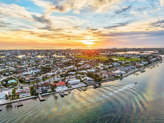 664 KEY ROYALE DRIVE, Holmes Beach, FL 34217