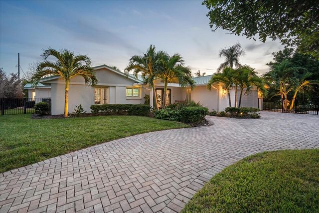 664 KEY ROYALE DRIVE, Holmes Beach, FL 34217