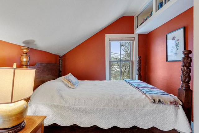 362 Saint Paul Street, Burlington, VT 05401