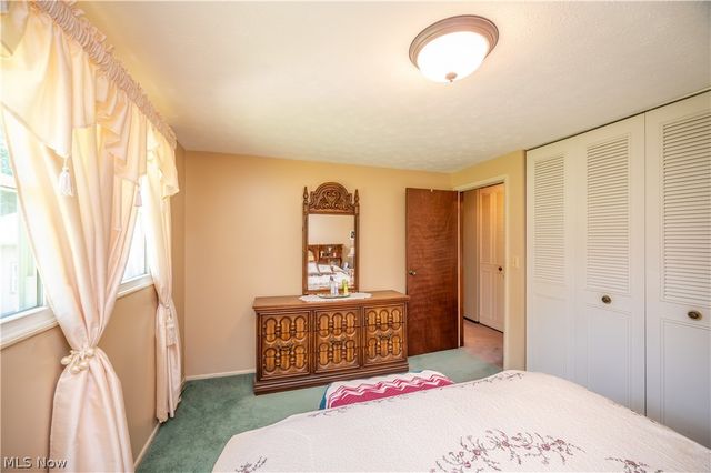 6142 Fairview Road, Austintown, OH 44515