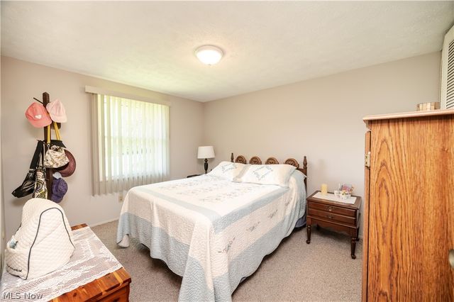 6142 Fairview Road, Austintown, OH 44515