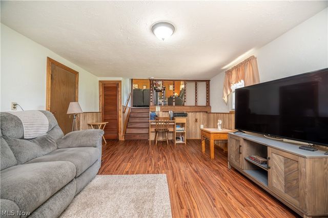 6142 Fairview Road, Austintown, OH 44515