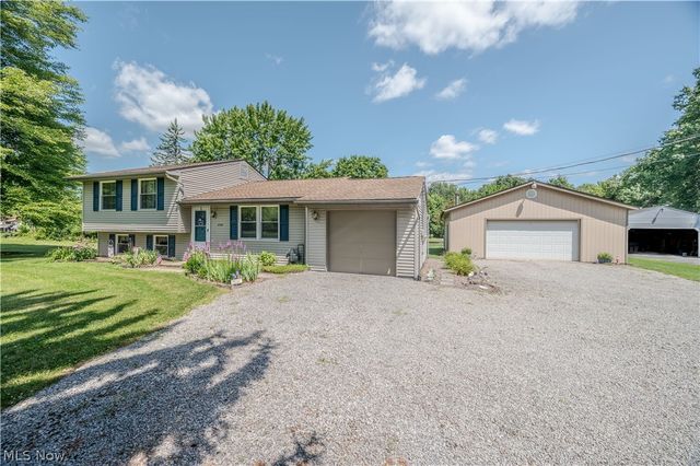 6142 Fairview Road, Austintown, OH 44515