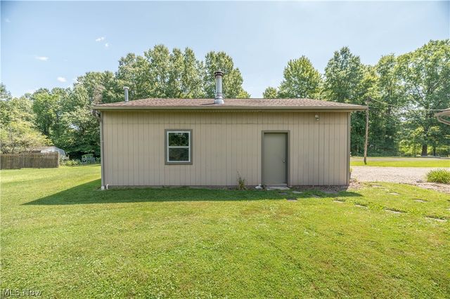 6142 Fairview Road, Austintown, OH 44515