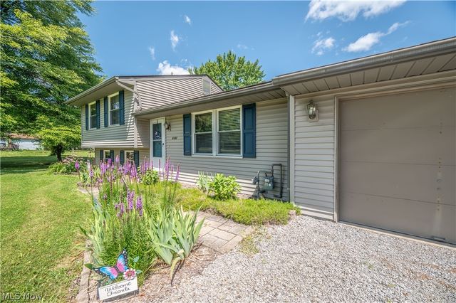6142 Fairview Road, Austintown, OH 44515