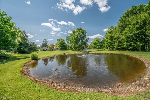 6142 Fairview Road, Austintown, OH 44515
