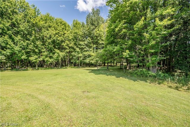 6142 Fairview Road, Austintown, OH 44515