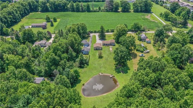 6142 Fairview Road, Austintown, OH 44515