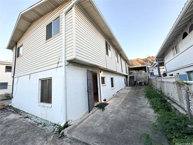 3228 Monsarrat Avenue, Honolulu, HI 96815