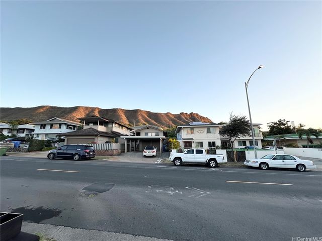 3228 Monsarrat Avenue, Honolulu, HI 96815