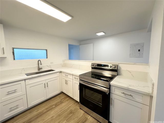 3228 Monsarrat Avenue, Honolulu, HI 96815