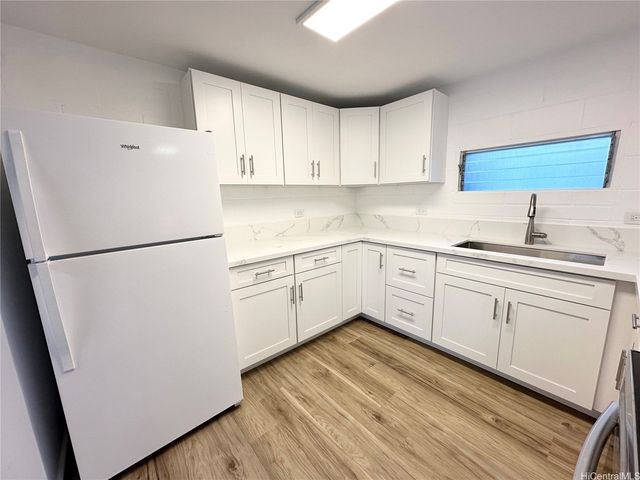 3228 Monsarrat Avenue, Honolulu, HI 96815