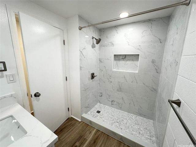 3228 Monsarrat Avenue, Honolulu, HI 96815