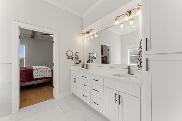 1105 SW Alleghany Avenue, Bentonville, AR 72713