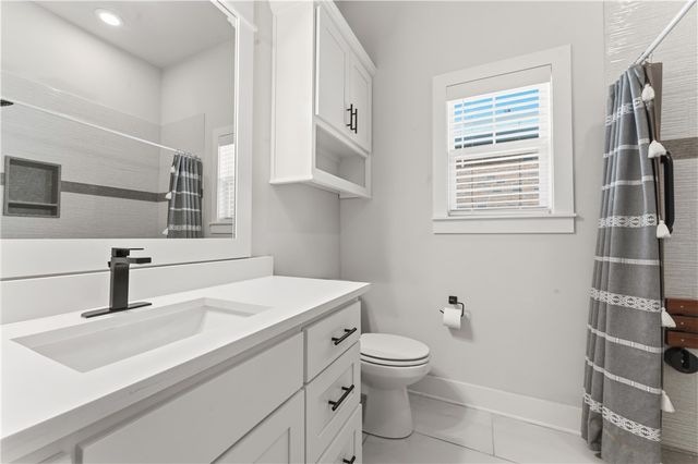 1105 SW Alleghany Avenue, Bentonville, AR 72713