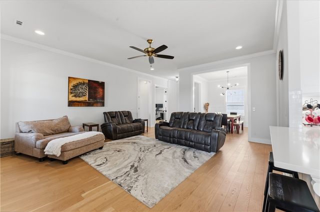 1105 SW Alleghany Avenue, Bentonville, AR 72713