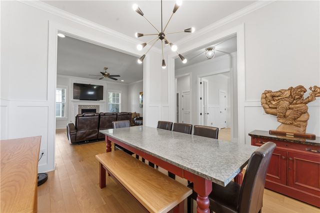1105 SW Alleghany Avenue, Bentonville, AR 72713