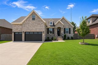 1105 SW Alleghany Avenue, Bentonville, AR 72713