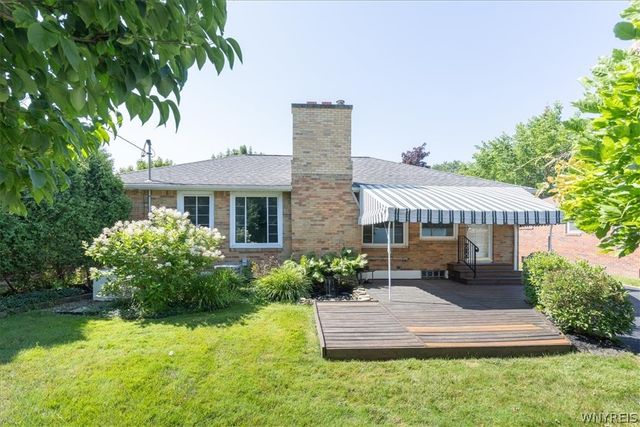 40 Lennox Avenue, Amherst, NY 14226