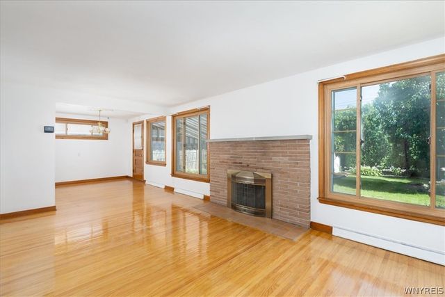 40 Lennox Avenue, Amherst, NY 14226