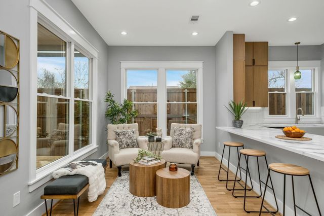 6047 Velasco Avenue, Dallas, TX 75206