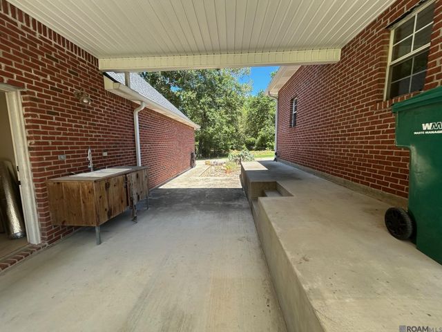 2907 La Hwy 966, St Francisville, LA 70775