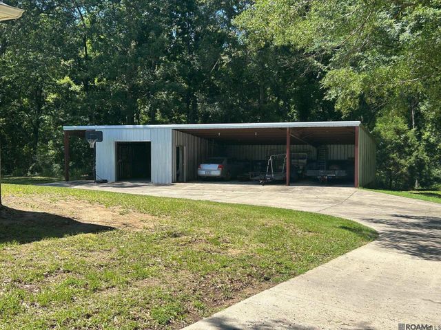 2907 La Hwy 966, St Francisville, LA 70775