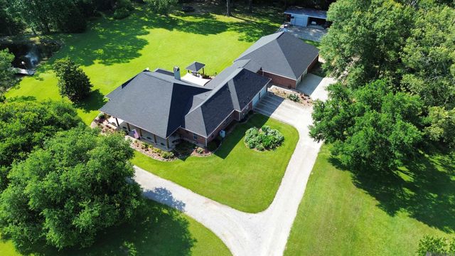 2907 La Hwy 966, St Francisville, LA 70775