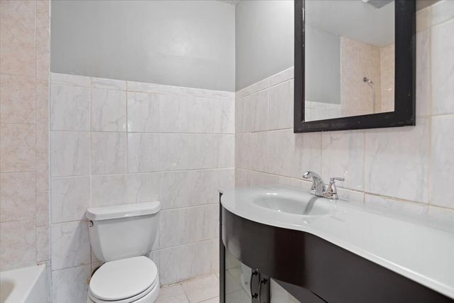 500 Cherry Circle, Glenview, IL 60025