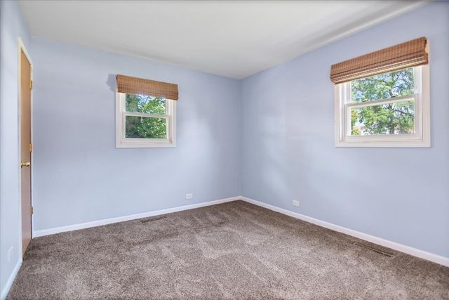 500 Cherry Circle, Glenview, IL 60025