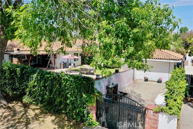 13888 Hubbard, Sylmar (los Angeles), CA 91342