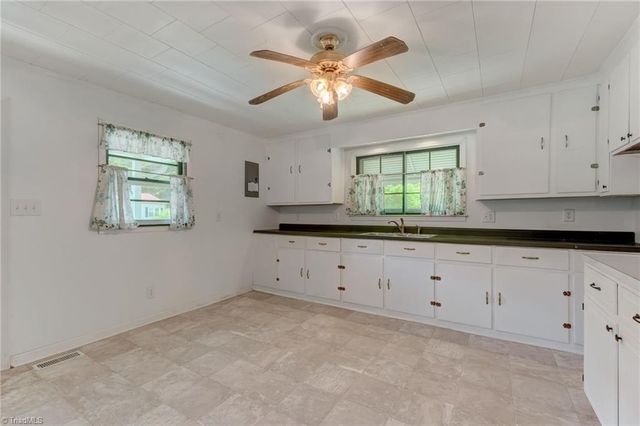 1315 Rosemary Street, Reidsville, NC 27320