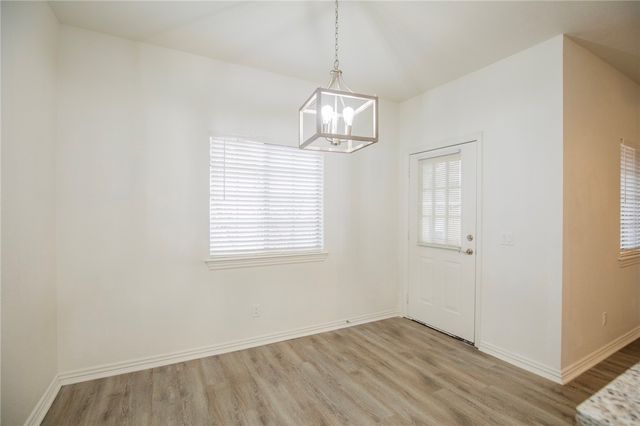 786 Breeze Cove, Fayetteville, AR 72703