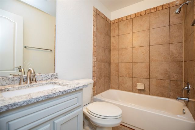 786 Breeze Cove, Fayetteville, AR 72703