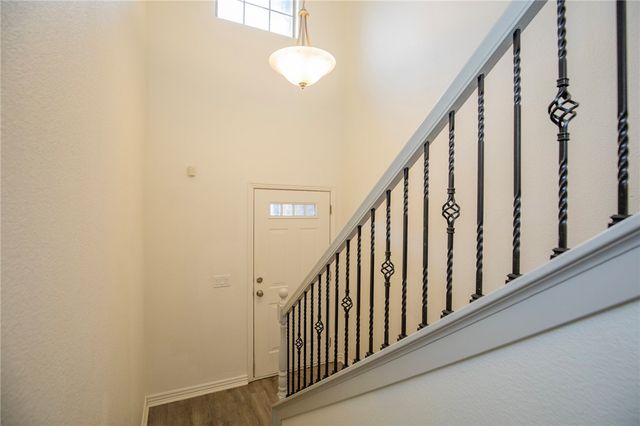 786 Breeze Cove, Fayetteville, AR 72703