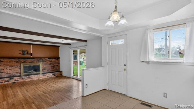 3950 Nowak Drive, Sterling Heights, MI 48310