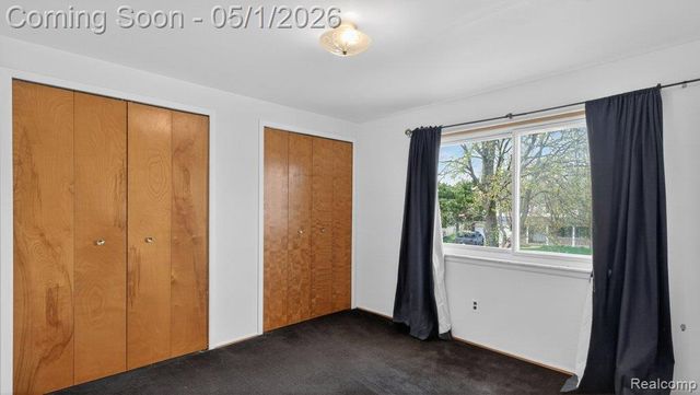 3950 Nowak Drive, Sterling Heights, MI 48310