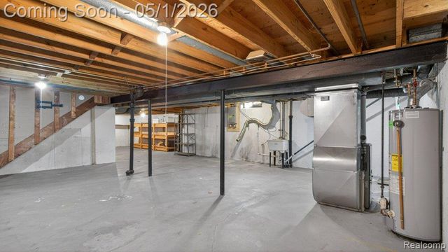 3950 Nowak Drive, Sterling Heights, MI 48310