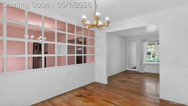 3950 Nowak Drive, Sterling Heights, MI 48310