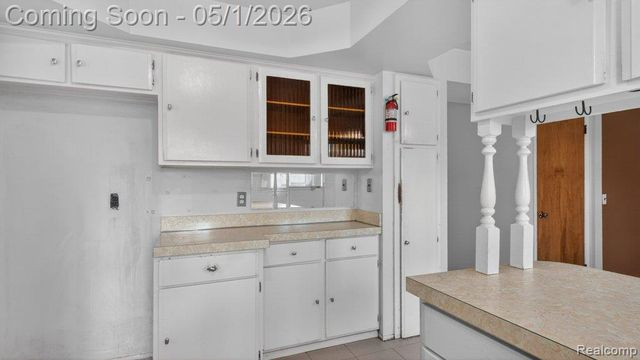 3950 Nowak Drive, Sterling Heights, MI 48310