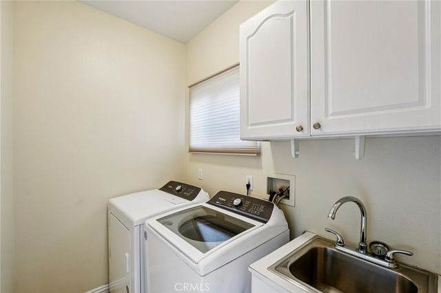 30571 Longhorn Drive, Canyon Lake, CA 92587