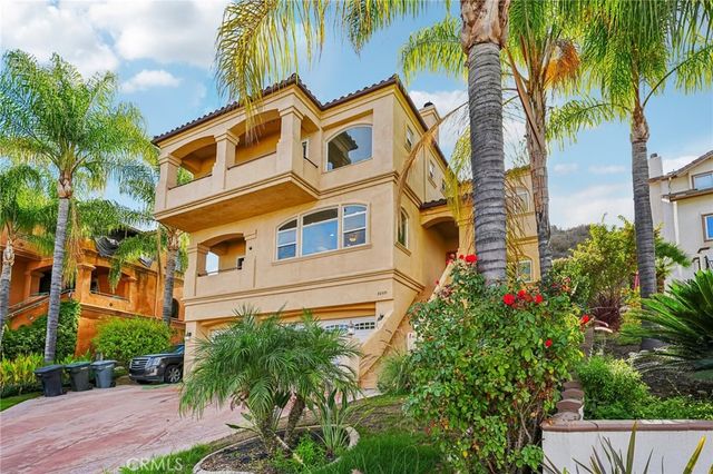 30571 Longhorn Drive, Canyon Lake, CA 92587