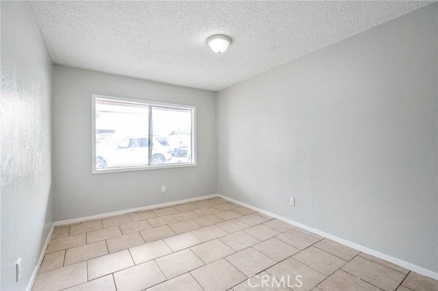 213 E 87th Pl, Los Angeles, CA 90003