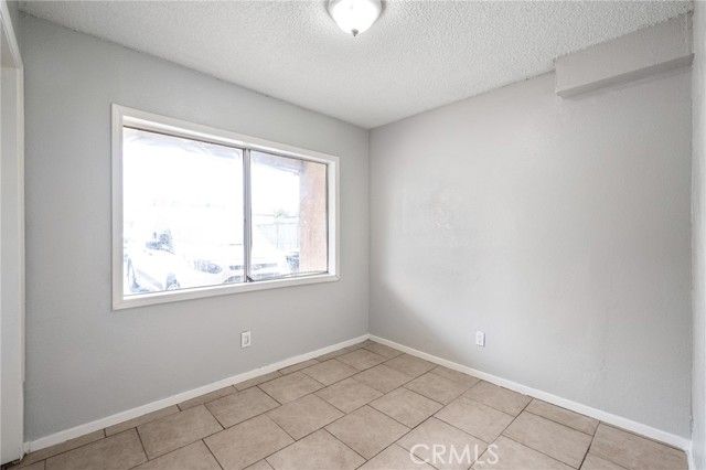 213 E 87th Pl, Los Angeles, CA 90003